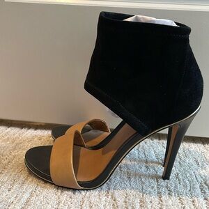 COACH Jennifer Heels